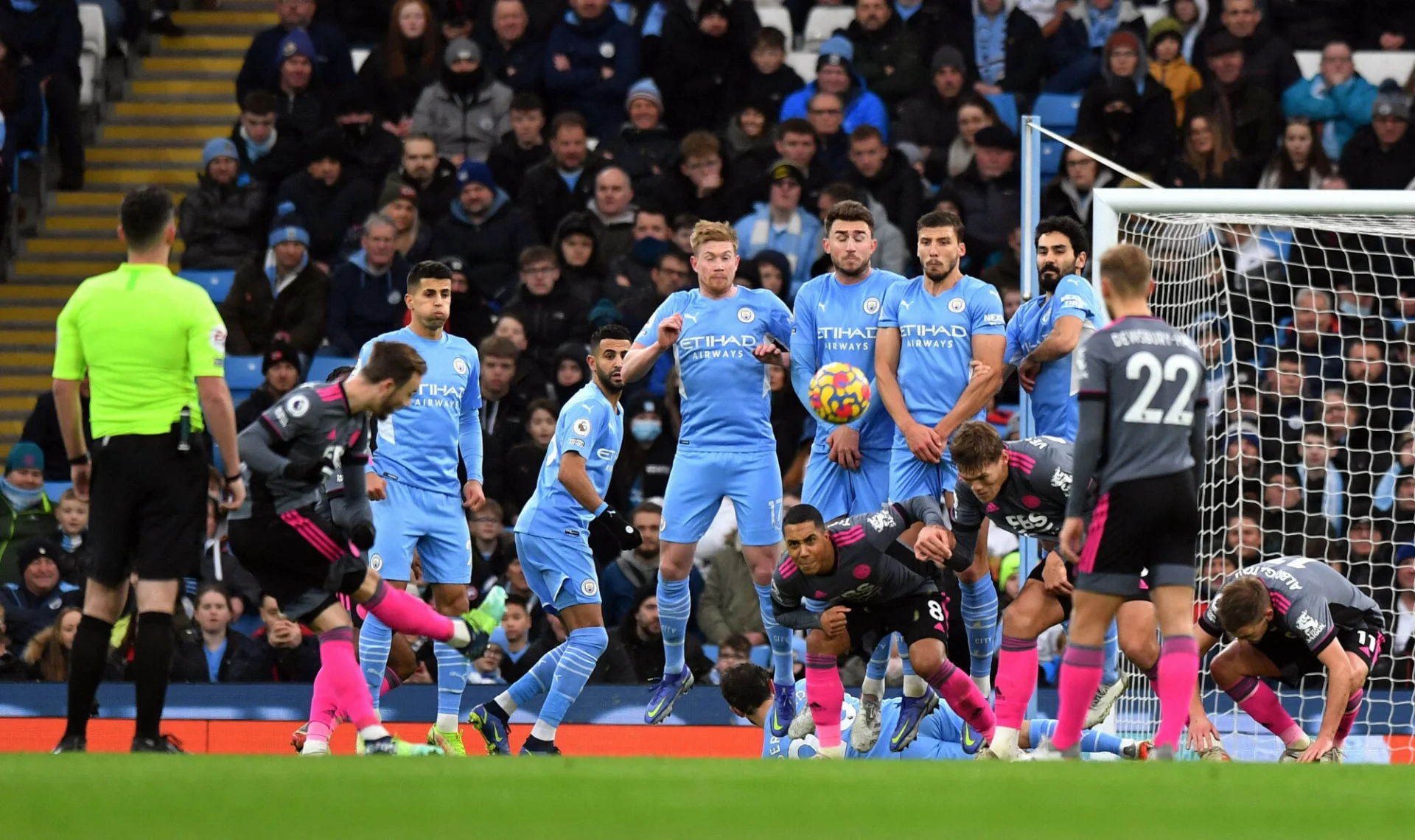 Manchester City ograł Lisy z Leicester, a w meczu padło aż dziewięć bramek