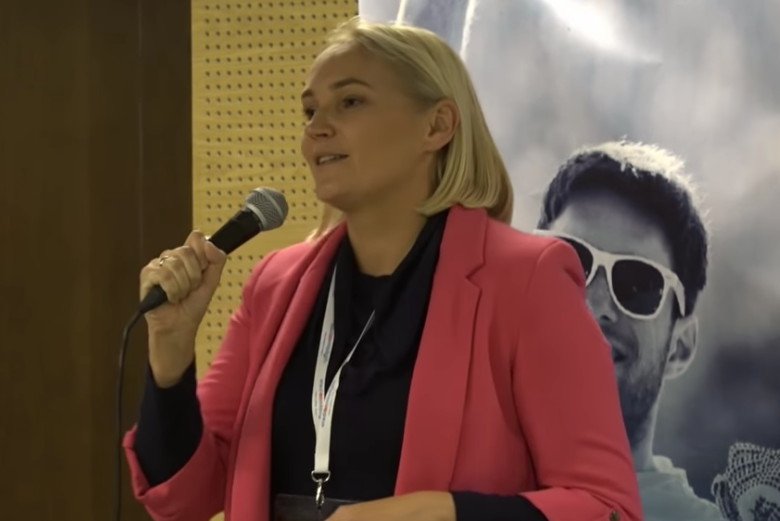 Dominika Figurska to aktorka i prawicowa dziennikarka. Od teraz także radna PiS.