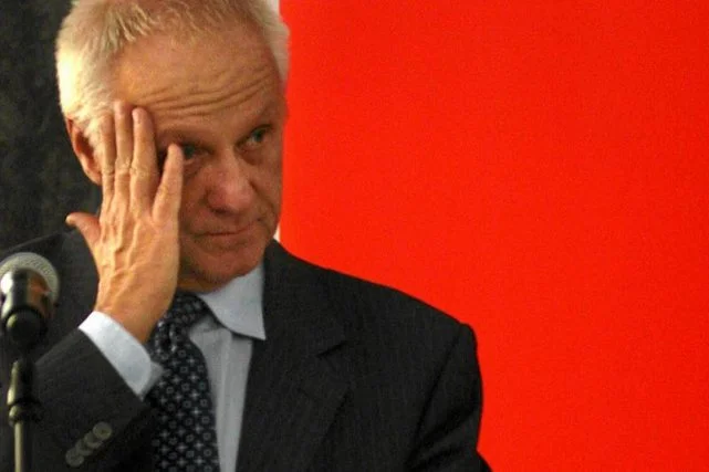 Stefan Niesiołowski krytykuje posła Kłopotka za postawę ws. referendum