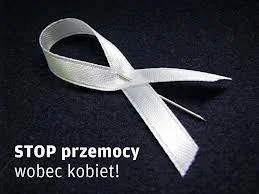 STOP PRZEMOCY WOBEC KOBIET
Kampania skupia się na symbolu "Białej Wstążki", która przypięta przez mężczyznę oznacza deklarację wyrzeczenia się przemocy oraz reagowania, gdy jest się jej świadkiem.