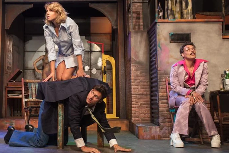 Próba medialna. "Czarna komedia" w reżyserii Tomasza Sapryka od 17 września 2018 r. w Teatrze Kamienica