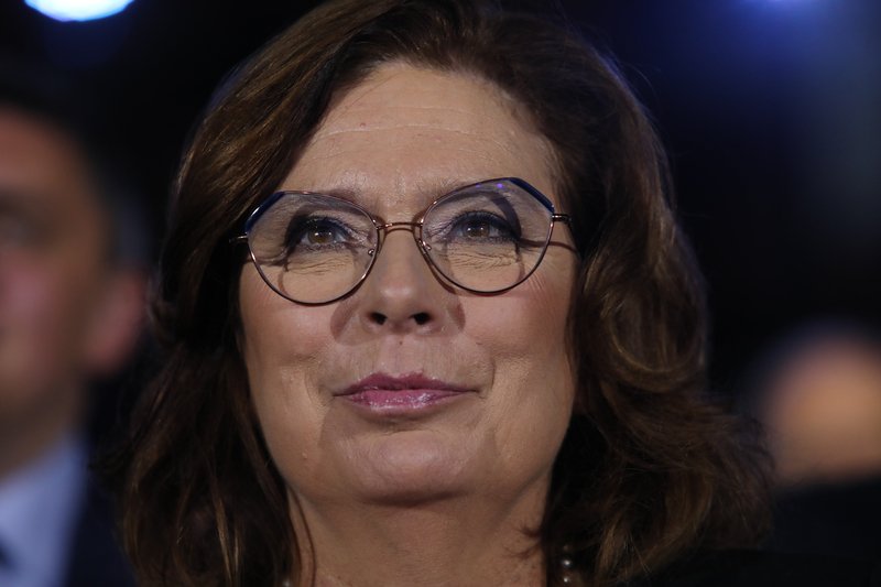 Nowy sondaż wskazuje, że Kidawa–Błońska może odebrać prezydenturę Andrzejowi Dudzie.