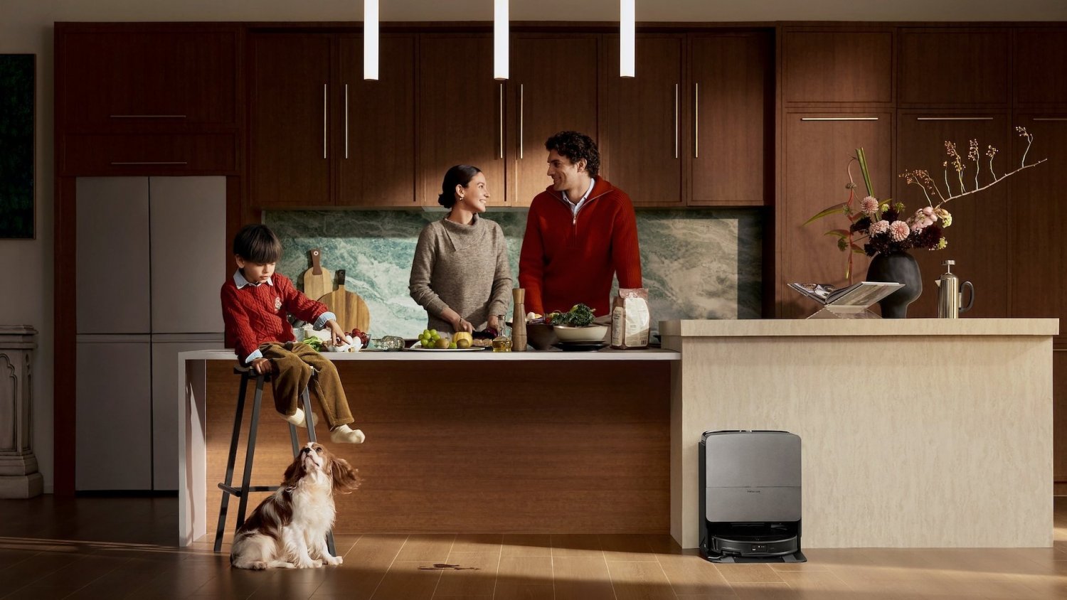 Roborock: przyszłość sprzątania. Premiera Saros 20 i odkurzaczy myjących „Designed for Freedom”