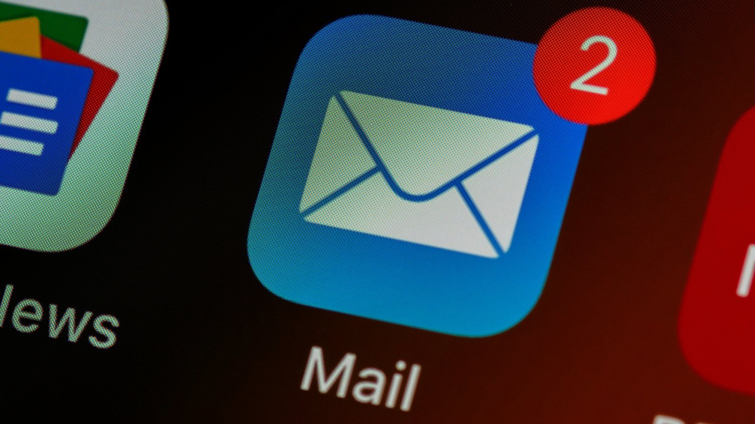 Dostałeś taki e-mail z NFZ? Policja: to poważne oszustwo
