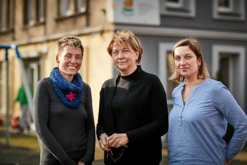 Fundacja Dom w Łodzi. Prezes Jolanta Bobińska (w środku) oraz Marta Libiszowska-Jóźwiak (L) i Magdalena Gumińska (P), pracownice fundacji.