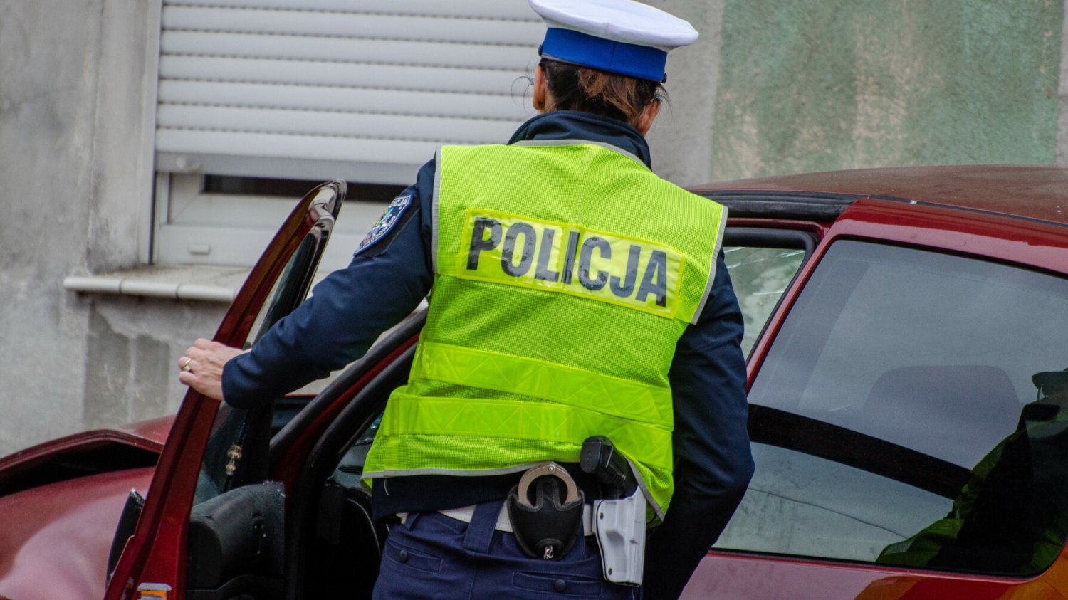 Kierowca zaatakował policjantkę.