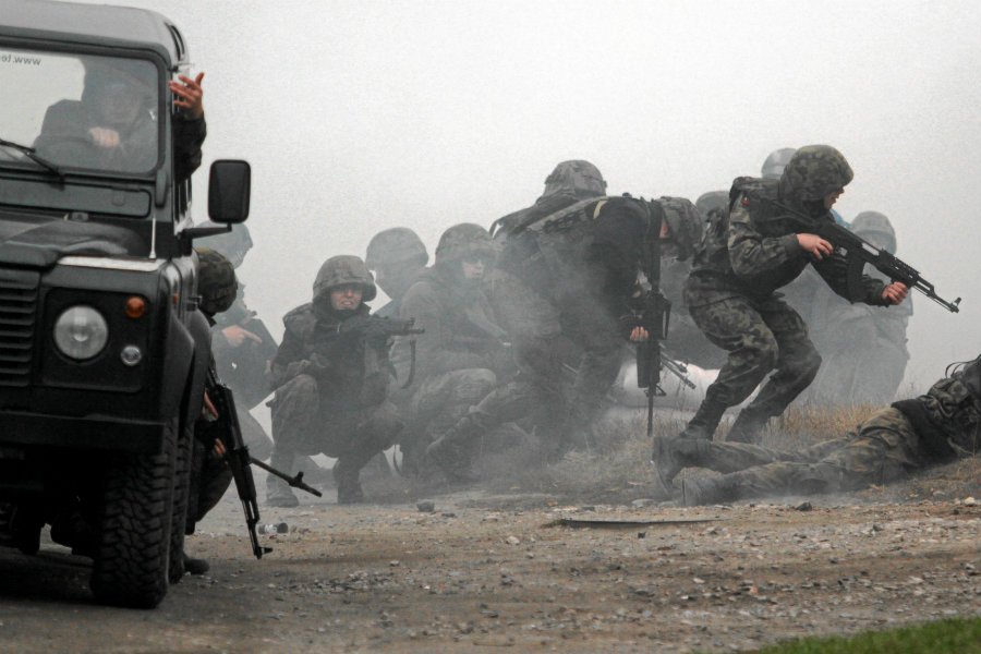 Elitarna jednostka komandosów z Lublińca zamówiła chińskie podróbki noży?