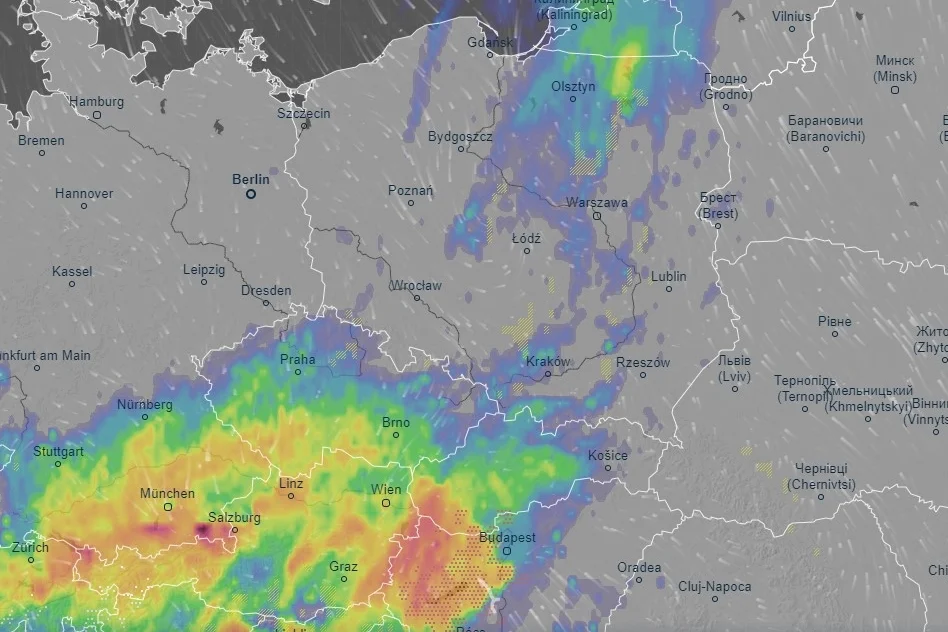 W większości kraju spodziewane są we wtorek burze i deszcze.