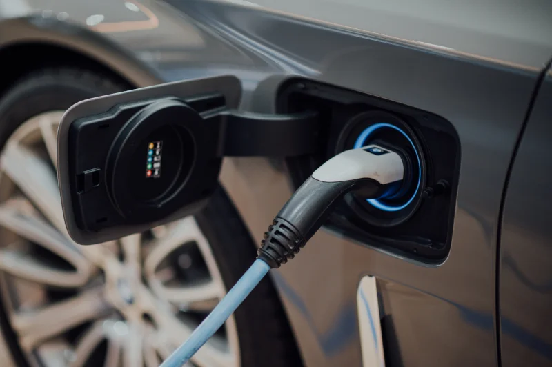 Samochody elektryczne wypożyczane przez firmę Innogy go! znikną niedługo z ulic Warszawy.