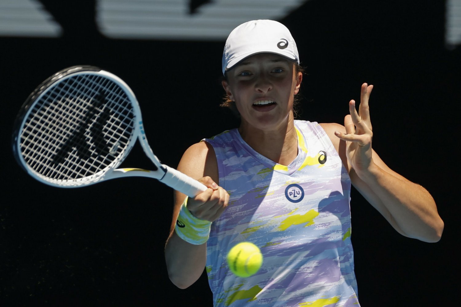 Iga Świątek nie bez problemów awansowała do trzeciej rundy turnieju w Dausze