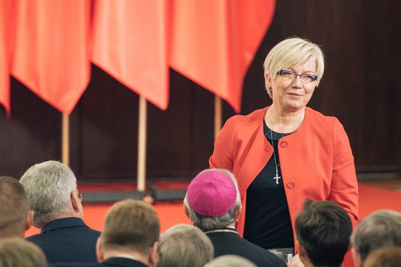 Mecz z Czarnogórą wygrała... Julia Przyłębska? Takie wrażenie można odnieść gdy się czyta portal TVP Info.