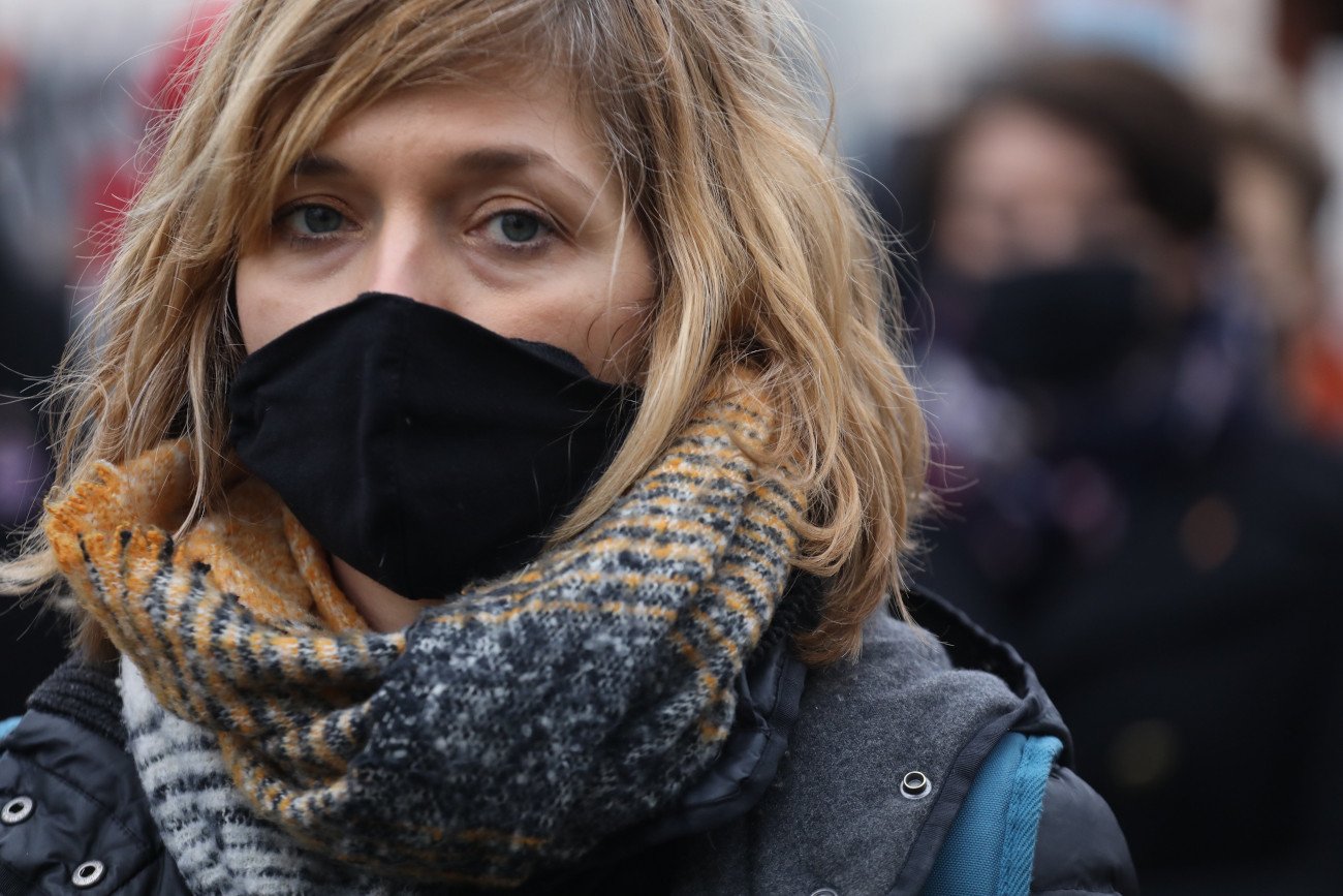 Po ponad pół roku wszczęto śledztwo w sprawie użycia przez policjanta gazu łzawiącego wobec posłanki Lewicy Magdaleny Biejat.