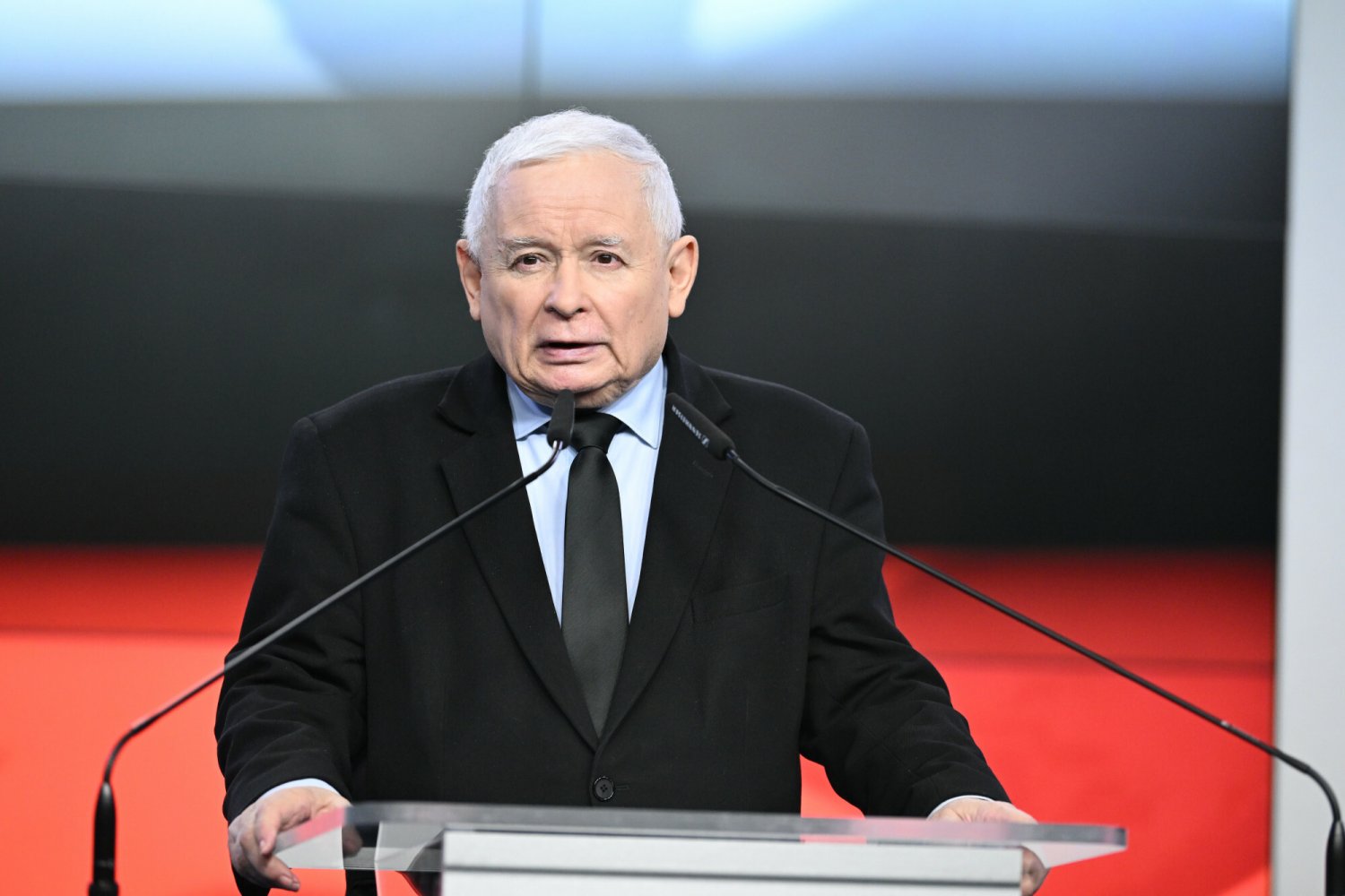 Oświadczenie Jarosława Kaczyńskiego. Uderzył w rząd i Trzaskowskiego