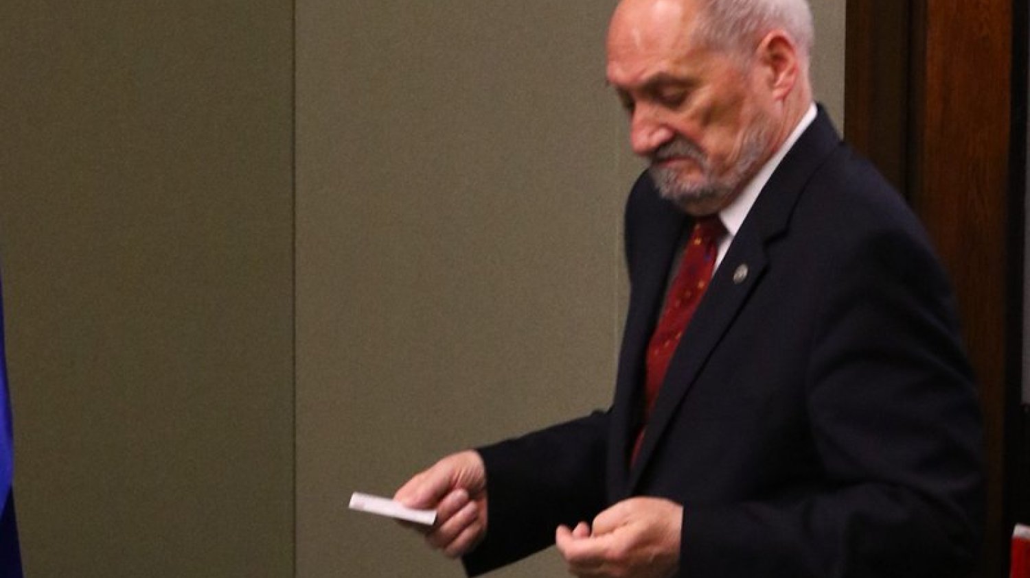 Antoniemu Macierewiczowi, obecnemu ministrowi obrony narodowej, mogą nie spodobać się słowa Jerzego Zająca, byłego kolegi z internowania w Nowych Łupkach.