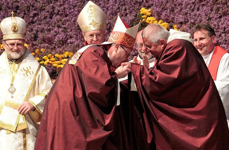 Prymas Polski Wojciech Polak, zmarły ojciec Jan Góra , abp Stanisław Gądecki podczas XVIII Spotkanie Młodych Lednica 2000