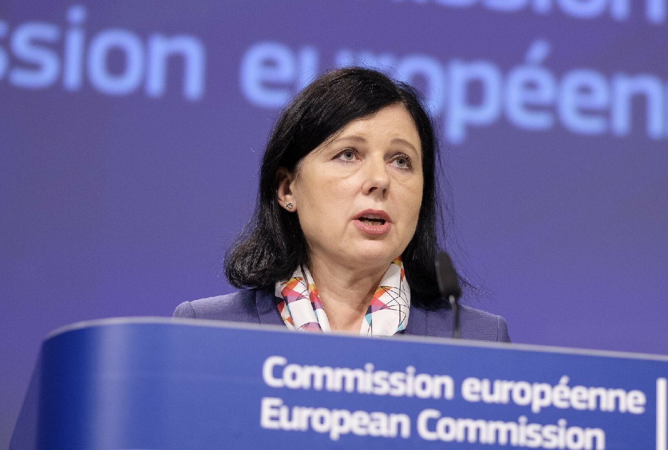 To koniec nadziei Morawieckiego i Dudy. KE ucięła spekulacje ws. KPO.