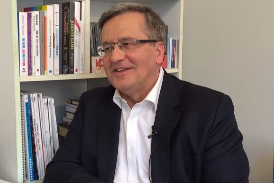 Bronisław Komorowski rozpoczyna nowy etap kampanii i planuje otwarcie na internautów i młodszych wyborców.