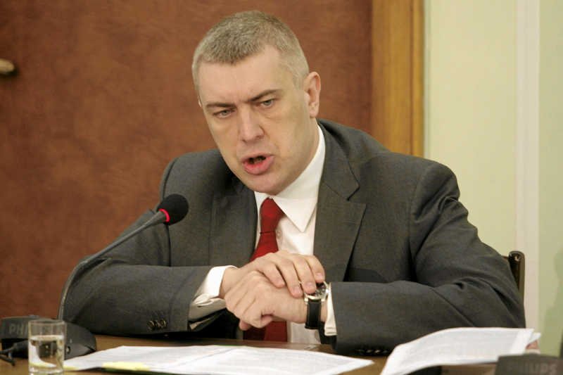 Roman Giertych pozywa ojca Rydzyka.