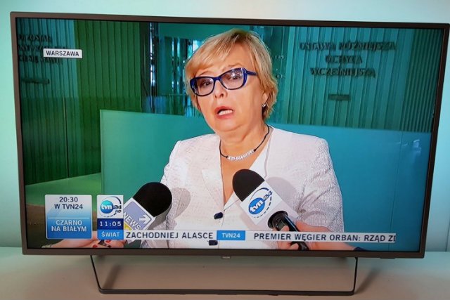 Jaki napis ma na szyi Małgorzata Gersdorf?