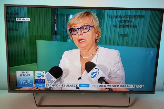 Jaki napis ma na szyi Małgorzata Gersdorf?