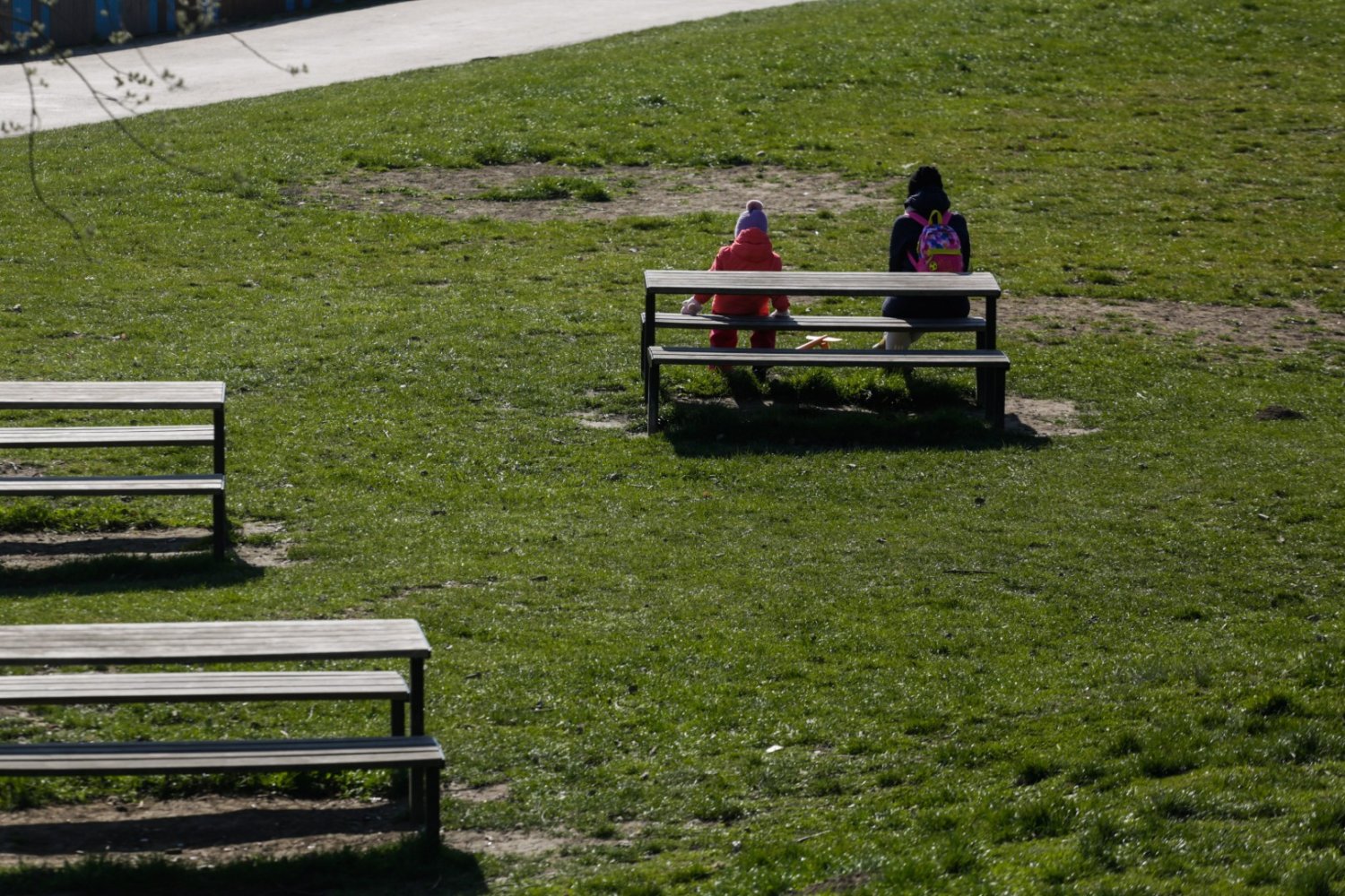 8-latka z Krotoszyna jest zakażona koronawirusem. Miała tylko lekki katar. 8-latka z Krotoszyna jest zakażona koronawirusem. Wcześniej jej dziadek poszedł do poradni okulistycznej, gdzie spotkał kolegę, który okazał się być później zakażony koronawirusem.