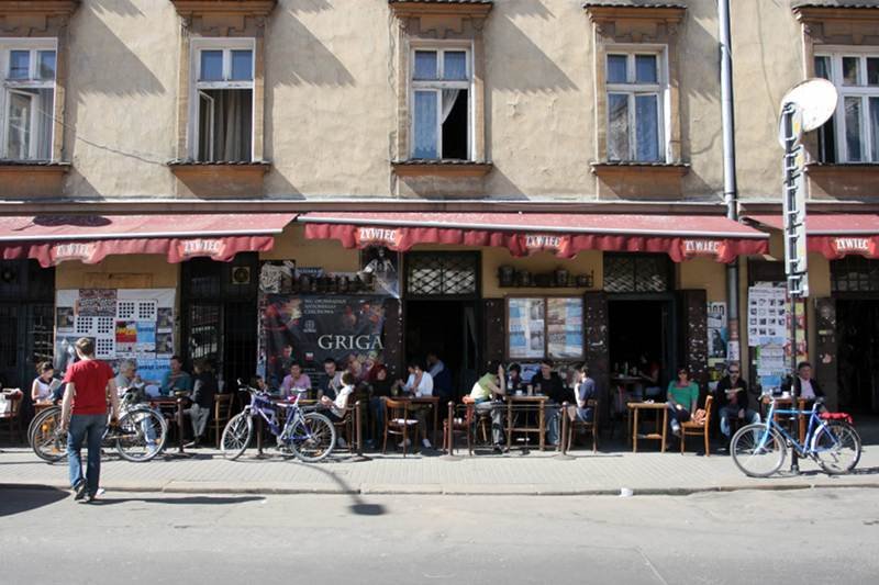 Krakowski Kazimierz knajpami stoi – tu Alchemia