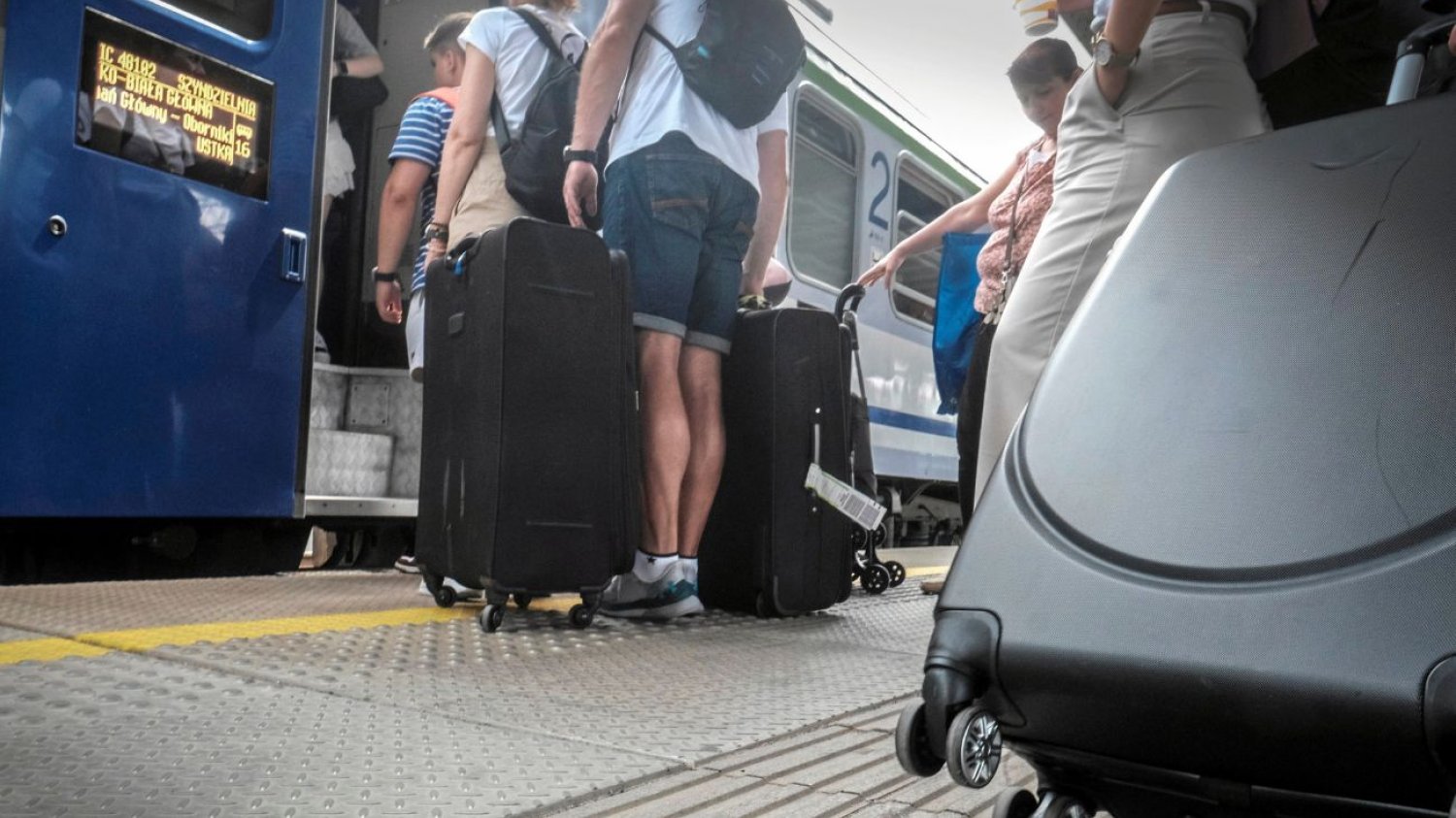 Pociąg PKP Intercity odjechał bez pasażerów. Ci stracili bagaż o wartości 50 tys. zł