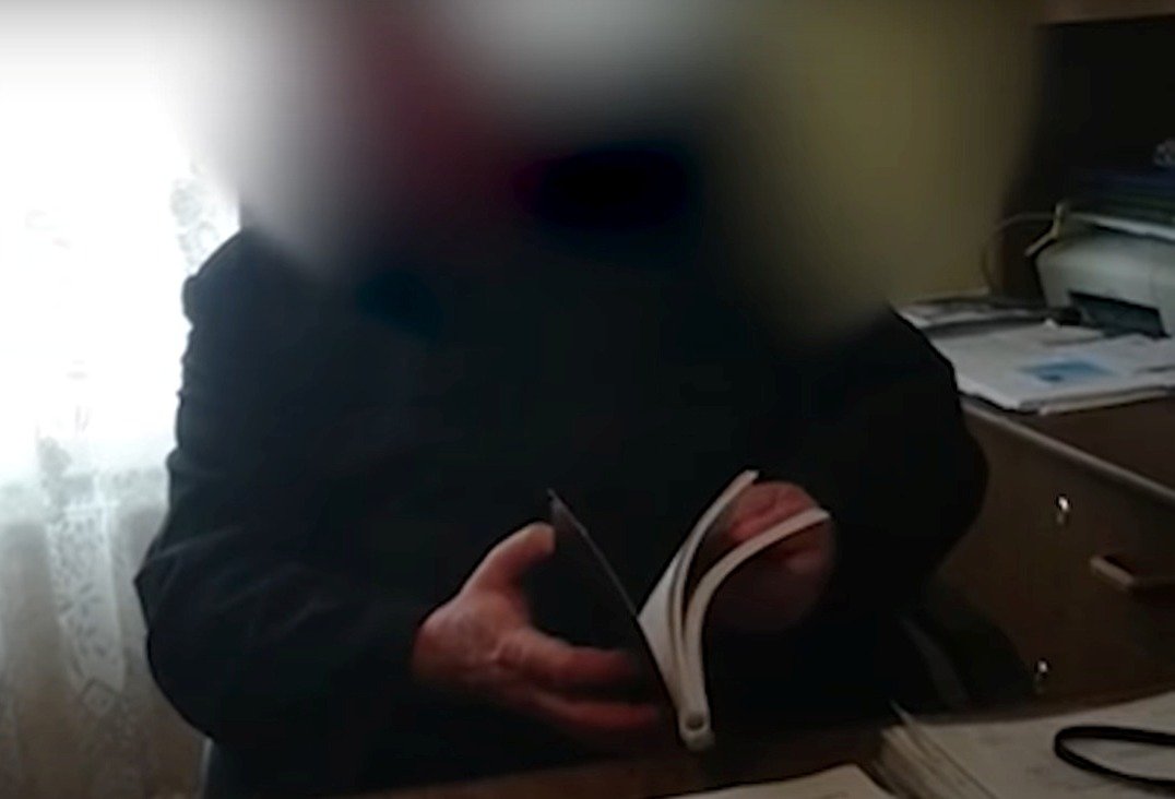 Ksiądz zażądał opłaty za wydanie dokumentu