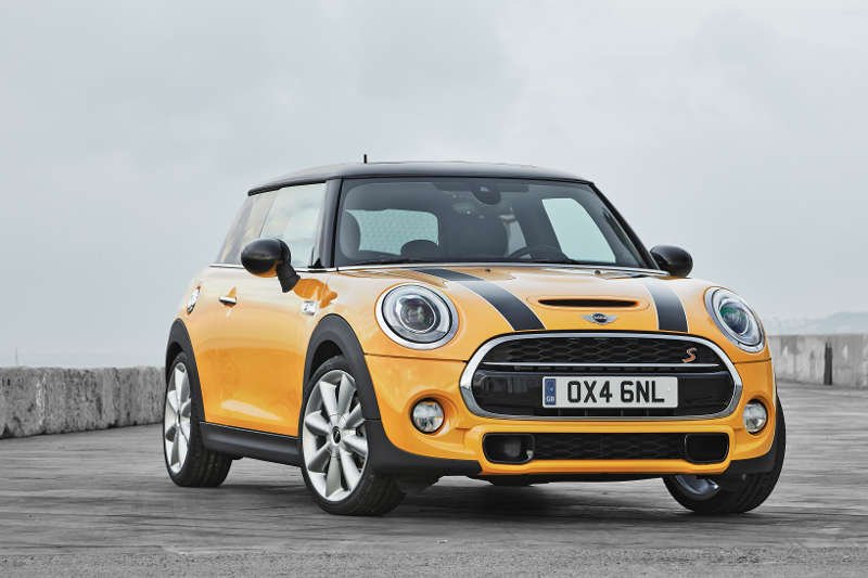 Nowe MINI jest nowoczesne, dynamiczne i oszczędne