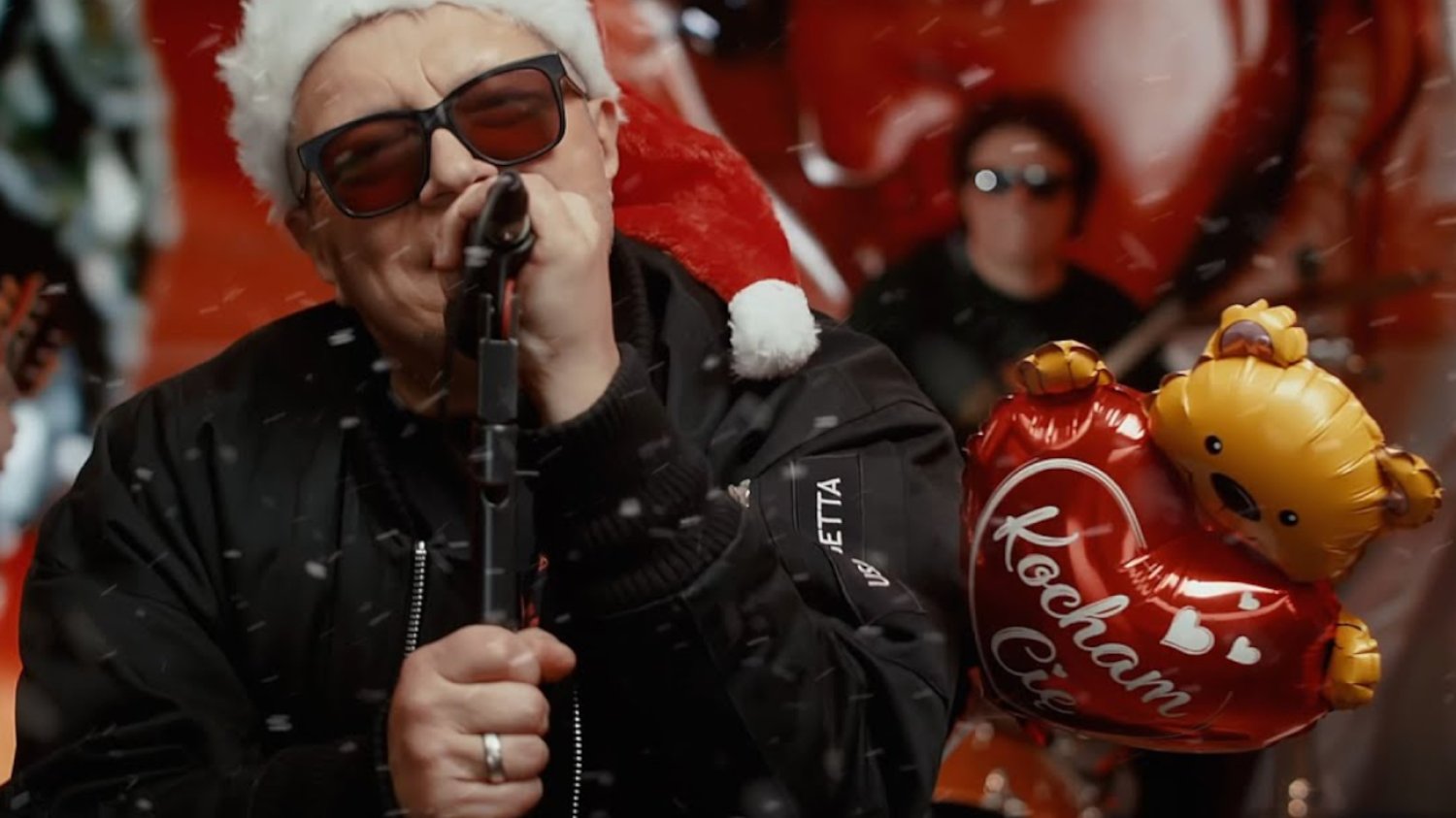 T.Love wydało świąteczny kawałek "To chyba miłość", który promuje film "Uwierz w Mikołaja".