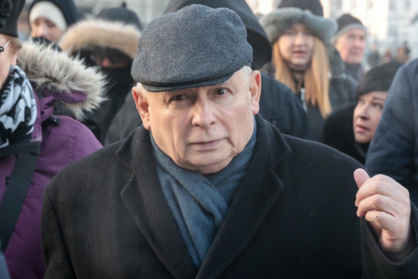 Nowy sondaż. PiS nie powinien myśleć o przejęciu władzy.