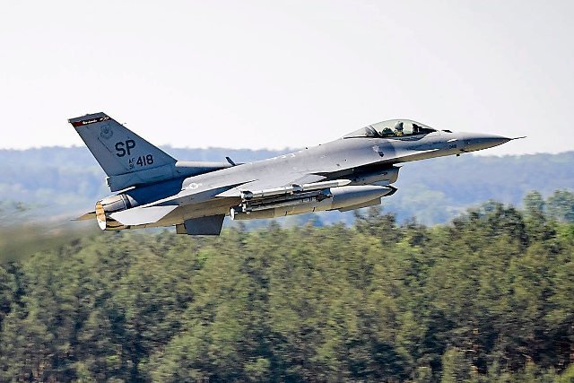 Z ustaleń stacji TVN24 wynika, że zatrzymany lotnik mógł przekazywać informacje Rosjanom