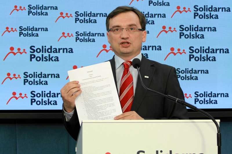 Zbigniew Ziobro, lider Solidarnej Polski, na konferencji prasowej