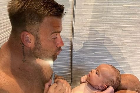 Artur Boruc i jego żona spierają się publicznie o kwotę alimentów, jaką ma dostawać ich dziecko.