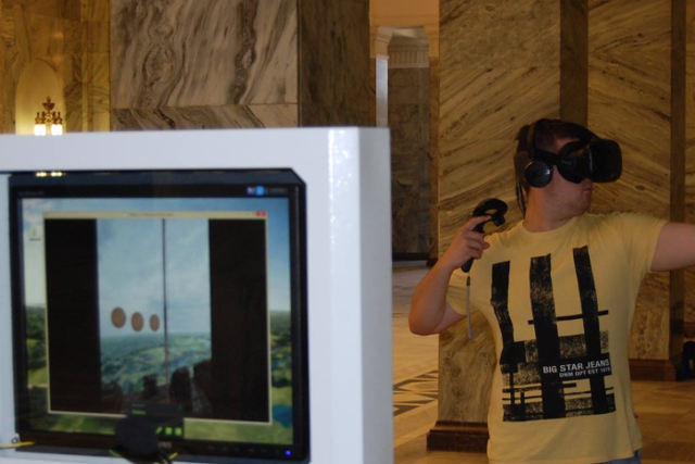 Horyzont Historii pozwala cofnąć się w czasie. Aplikację można testować w Pałacu Kultury i Nauki.