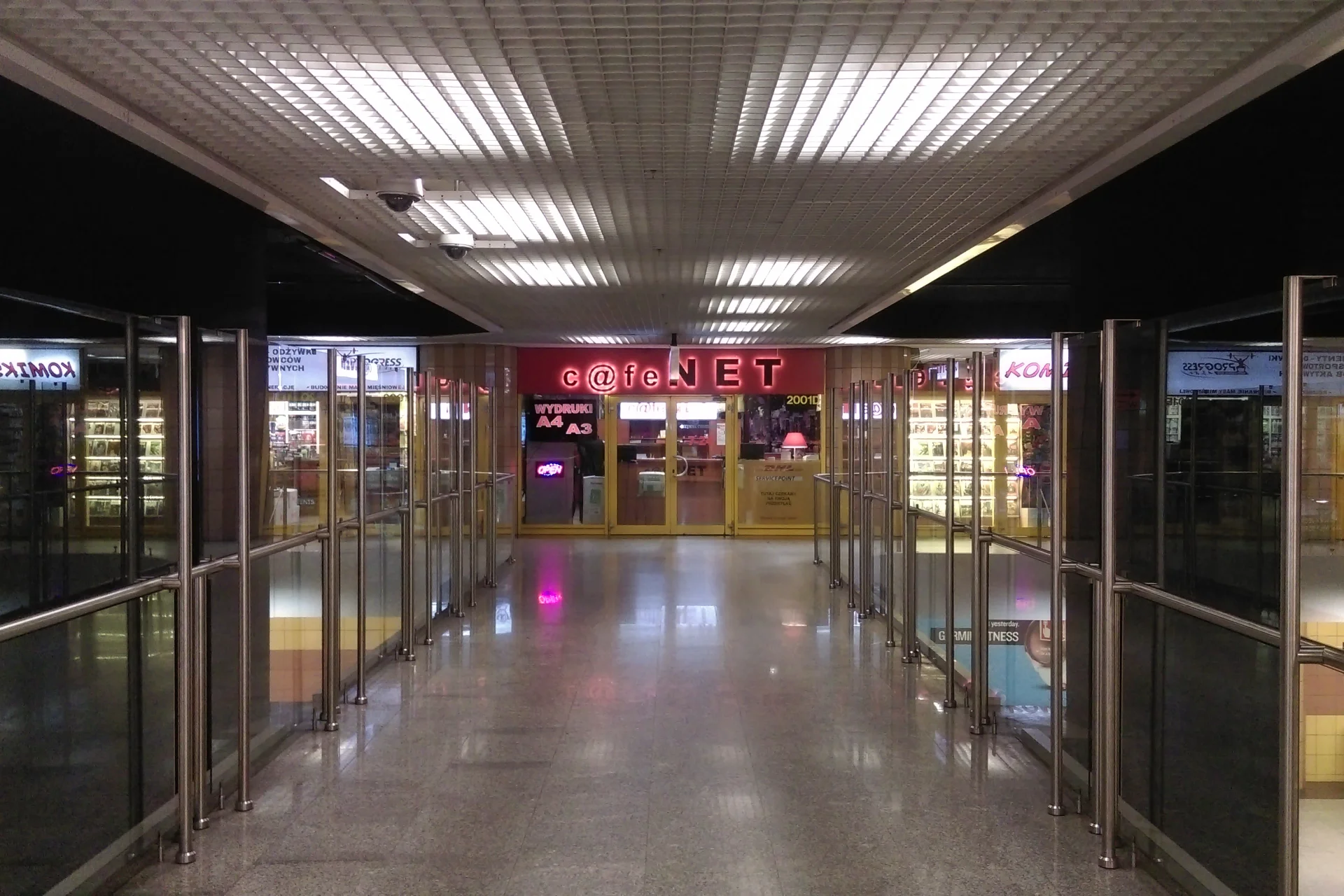 Warszawskie metro kryje niejedną perełkę.