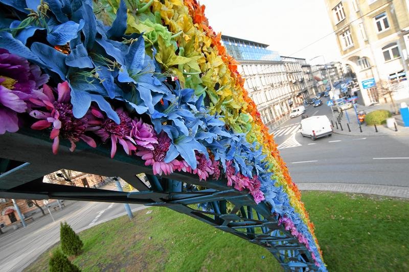 Tęcza na Placu Zbawiciela przed spaleniem