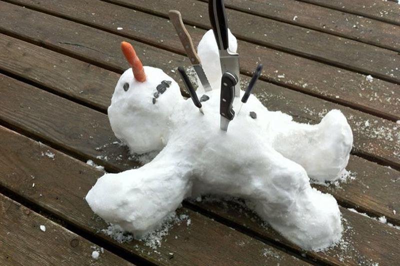 Polacy, bezradni wobec przedłużającej się zimy, postanowili przywołać wiosnę za pomocą internetowych memów.