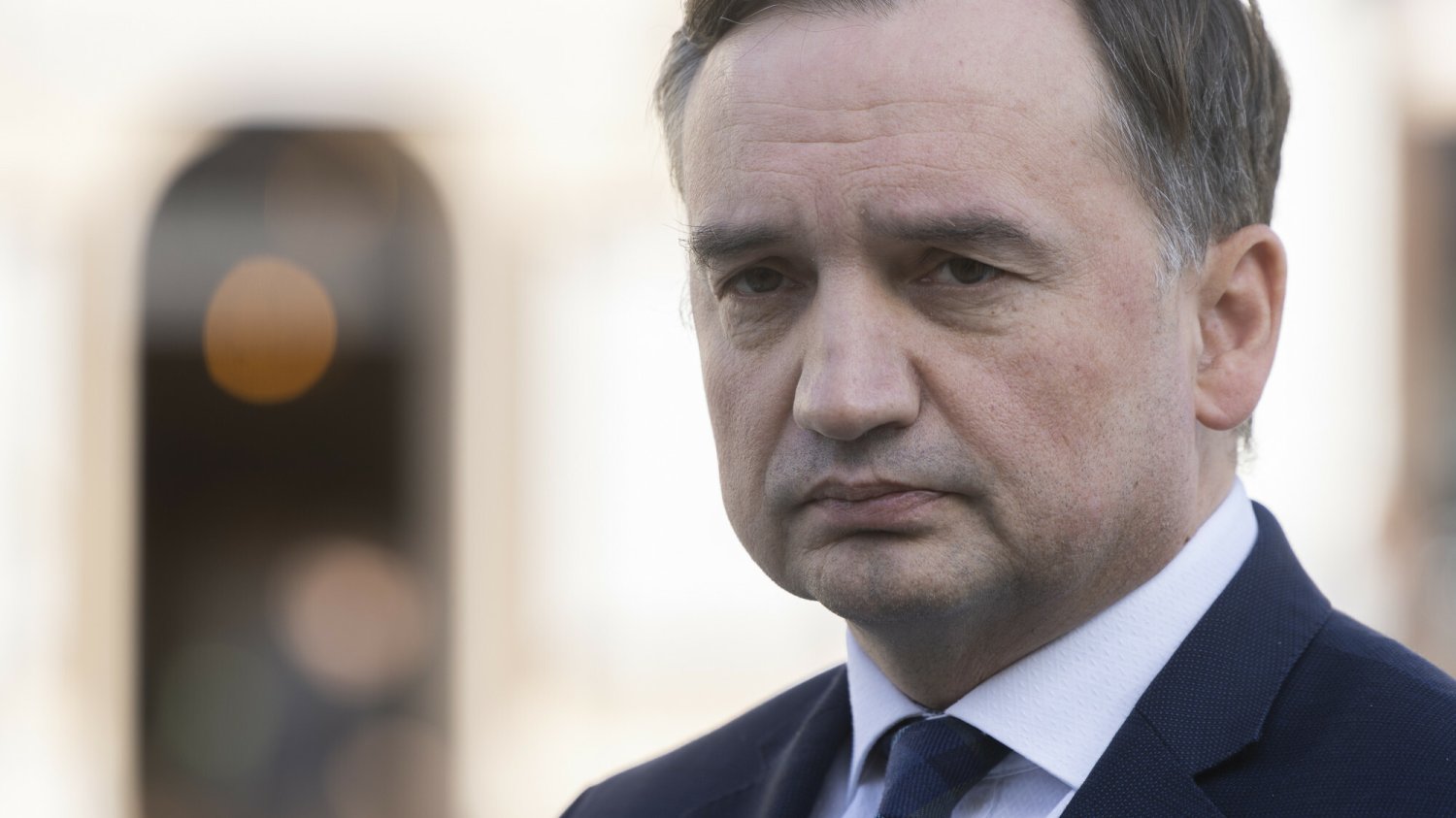 Anita Kucharska-Dziedzic planuje przesłuchać Zbigniewa Ziobrę nawet, gdy ten będzie leżał w szpitalu.