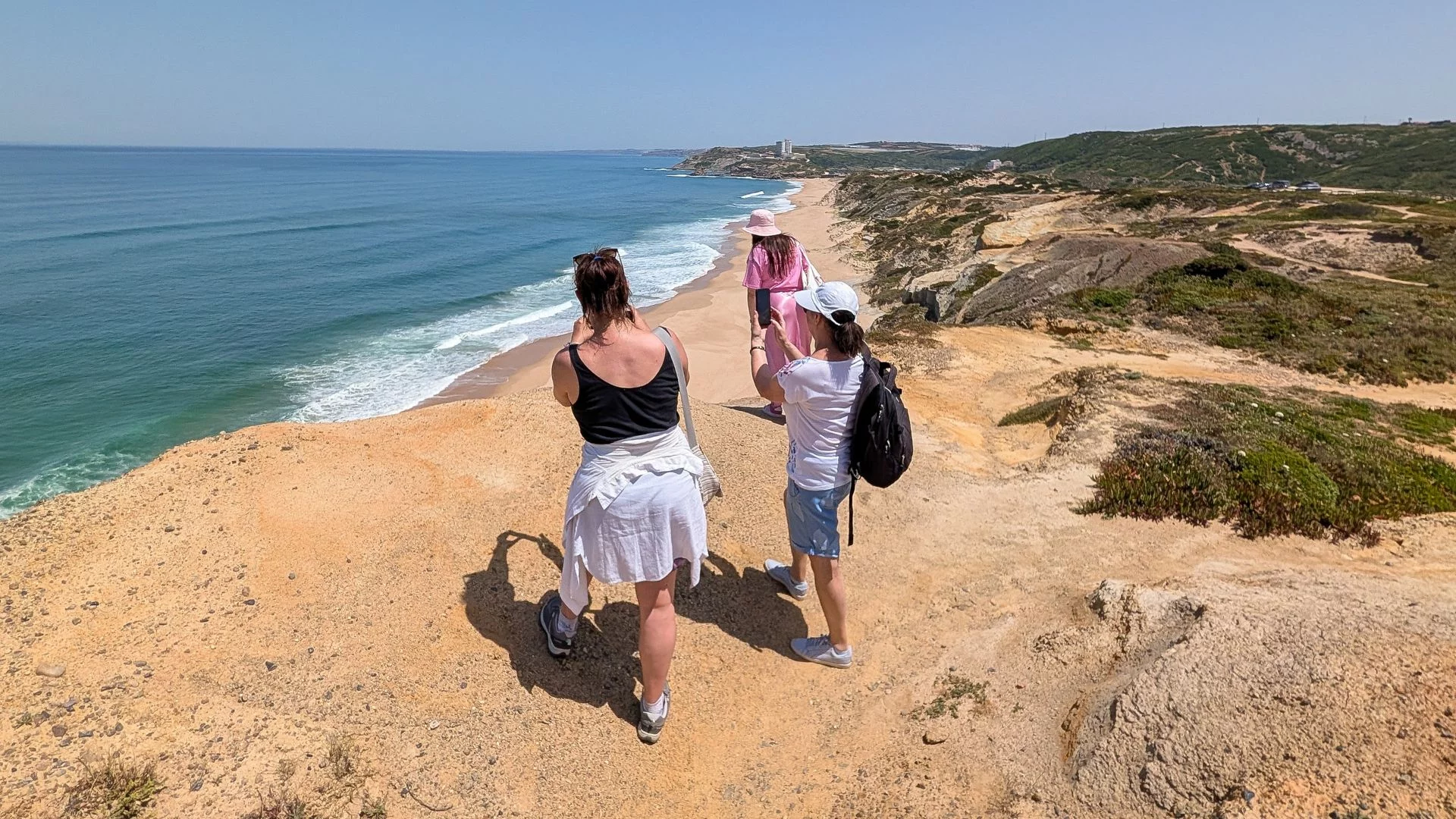 Wakacje bez tłumów i z nieziemskimi plażami. Polaków w zasadzie tam nie ma