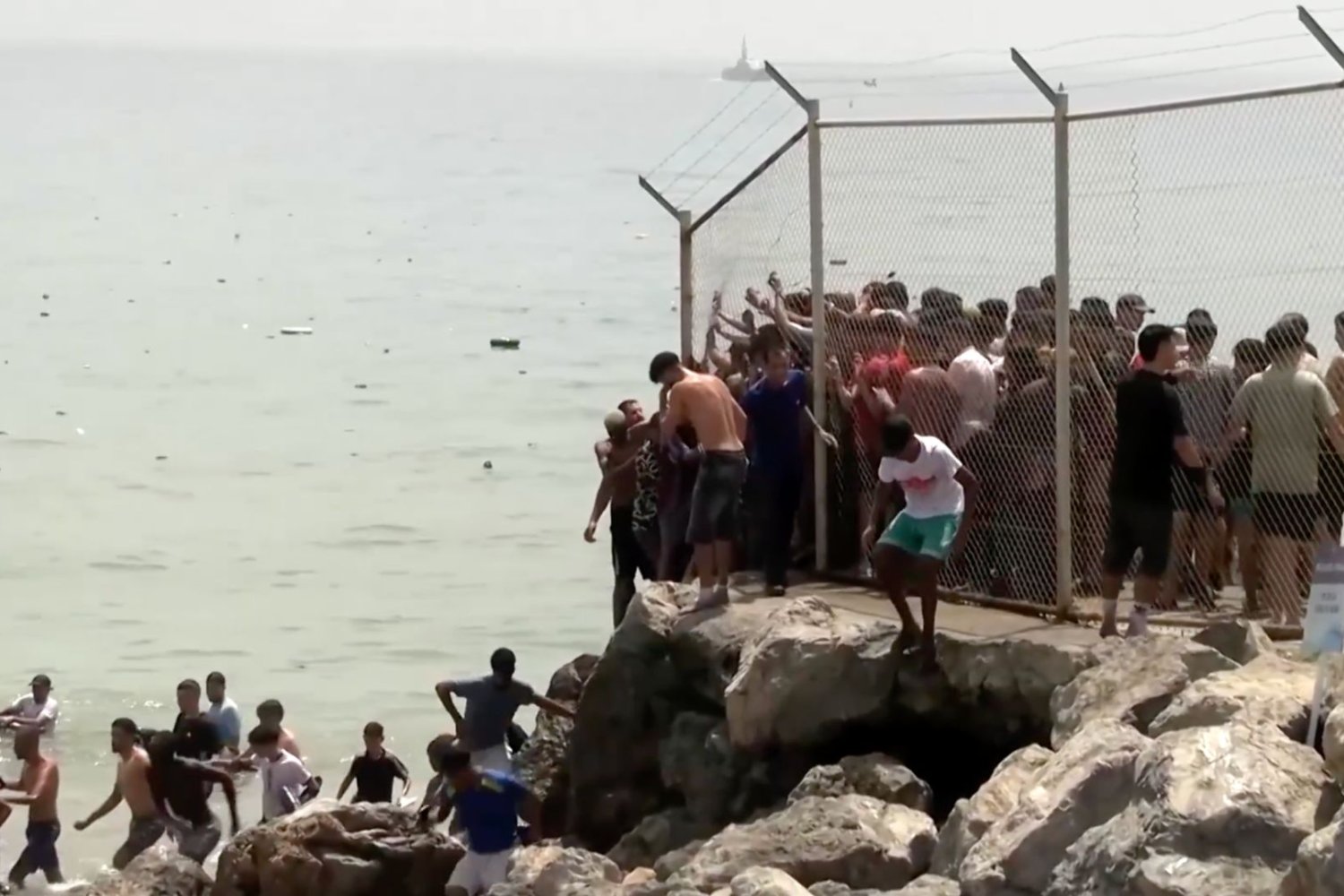 Ceuta, Hiszpania, migranci