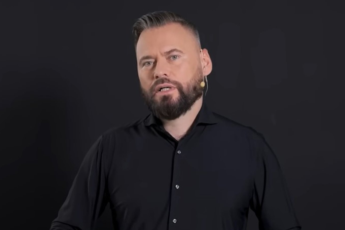 Debata w Kanale Zero Sykulski-Bartosiak odwołana. Stanowski tłumacz.