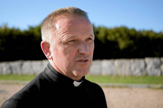 Ks. Wojciech Lemański nie ma pieniędzy na kosztowny proces w Watykanie.