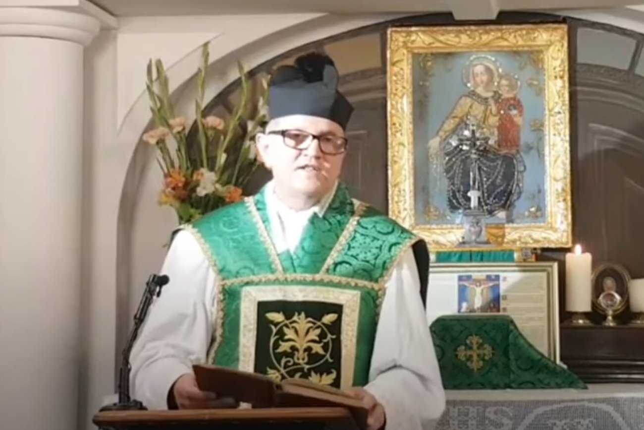 Ksiądz Michał Woźnicki zabrał głos ws. bicia kobiet.