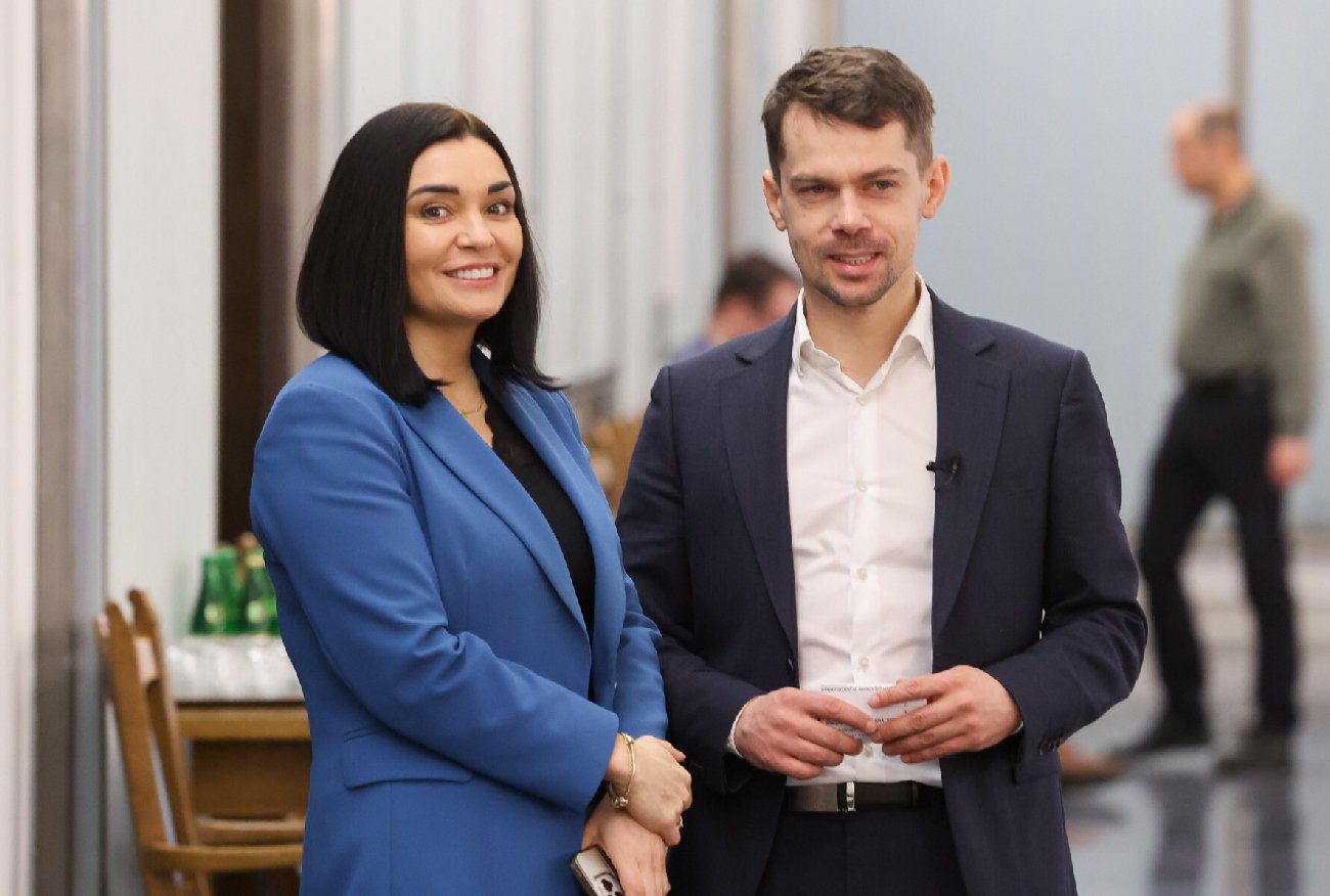 Zaskakujący wynik nowego sondażu. Agrounia i Porozumienie ponad progiem.