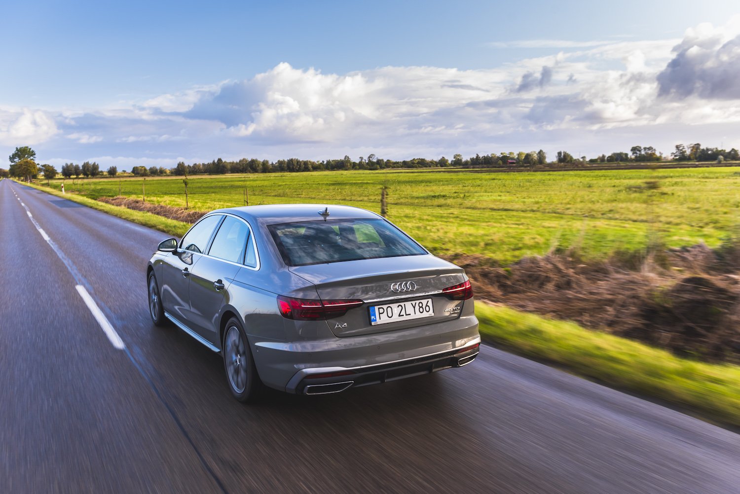 Nowe Audi A4 imponuje stylistyką, sportowym charakterem, technologicznymi rozwiązaniami i komfortem.