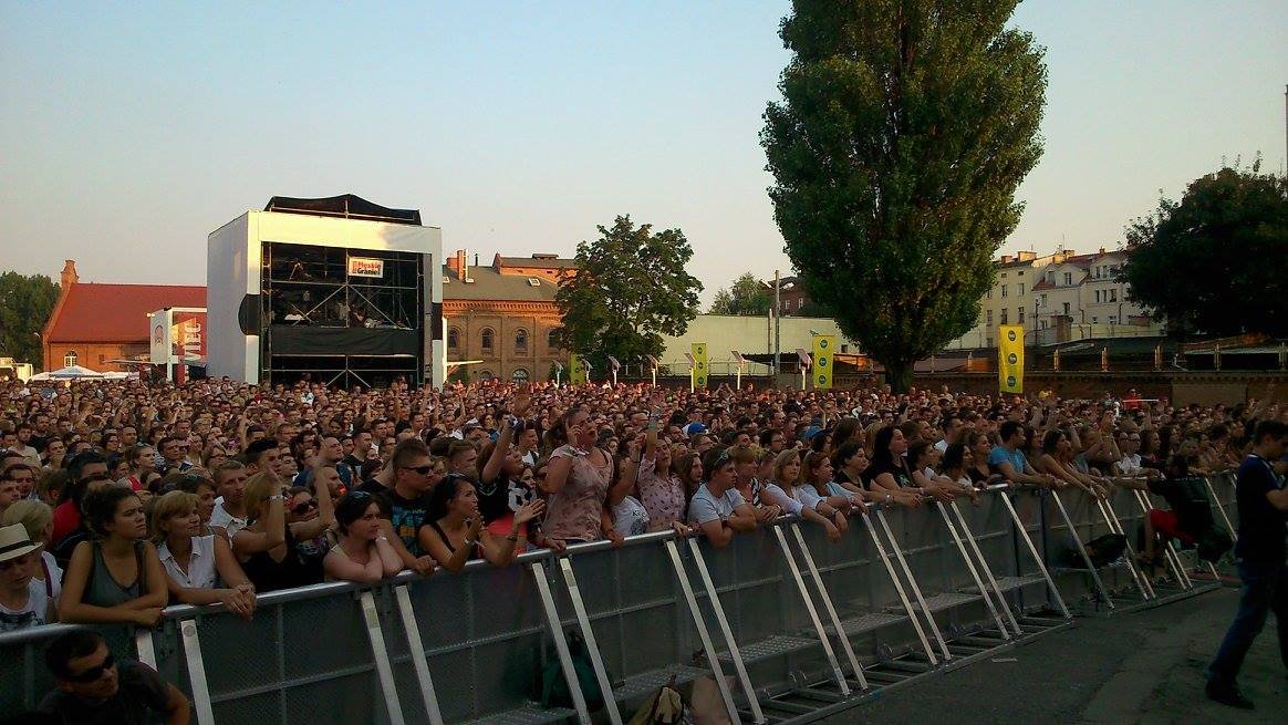 Męskie Granie 2014 Poznań, publiczność na koncercie Brodki.