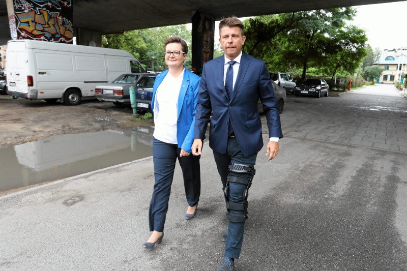 Kto będzie nowym szefem .Nowoczesnej – obecny szef Ryszard Petru  czy Katarzyna Lubnauer? Wybory już 25 listopada na partyjnej konwencji.