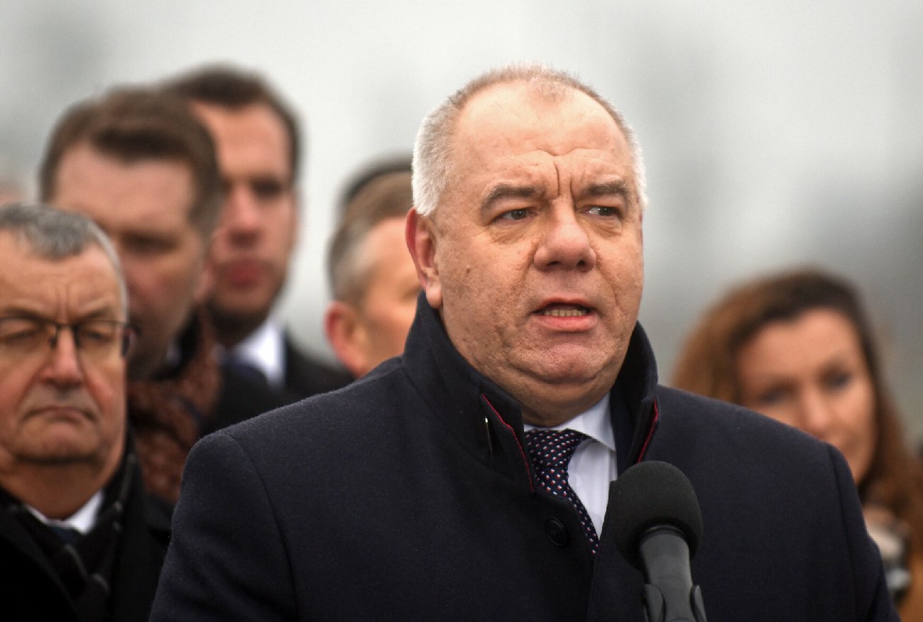 Jacek Sasin podpisał umowę ws. małych reaktorów atomowych.