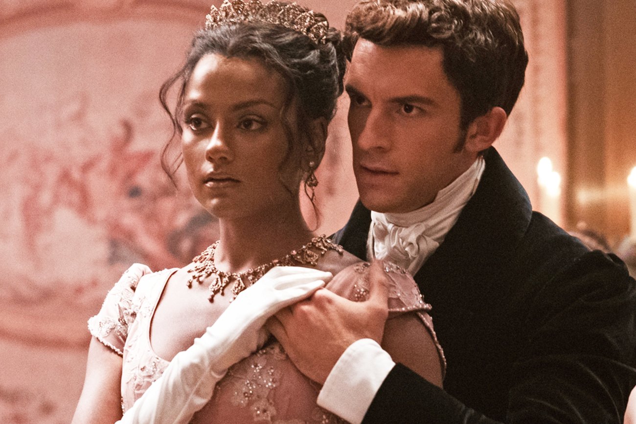 Netflix pochwalił się zwiastunem do drugiego sezonu serialu "Bridgertonowie".